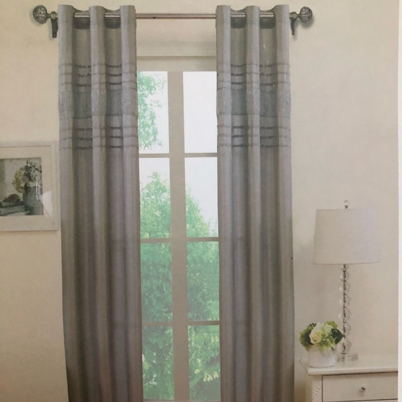 NEW Bling Embellished Curtains - Picture 1 of 3
